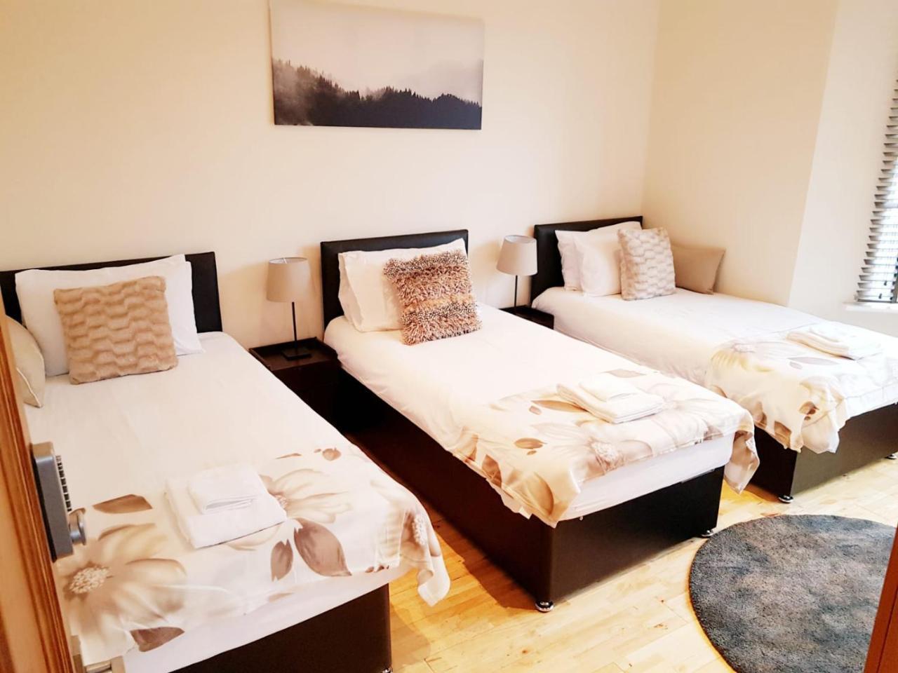 Cogie Abode Bed & Breakfast Enfield Exterior photo