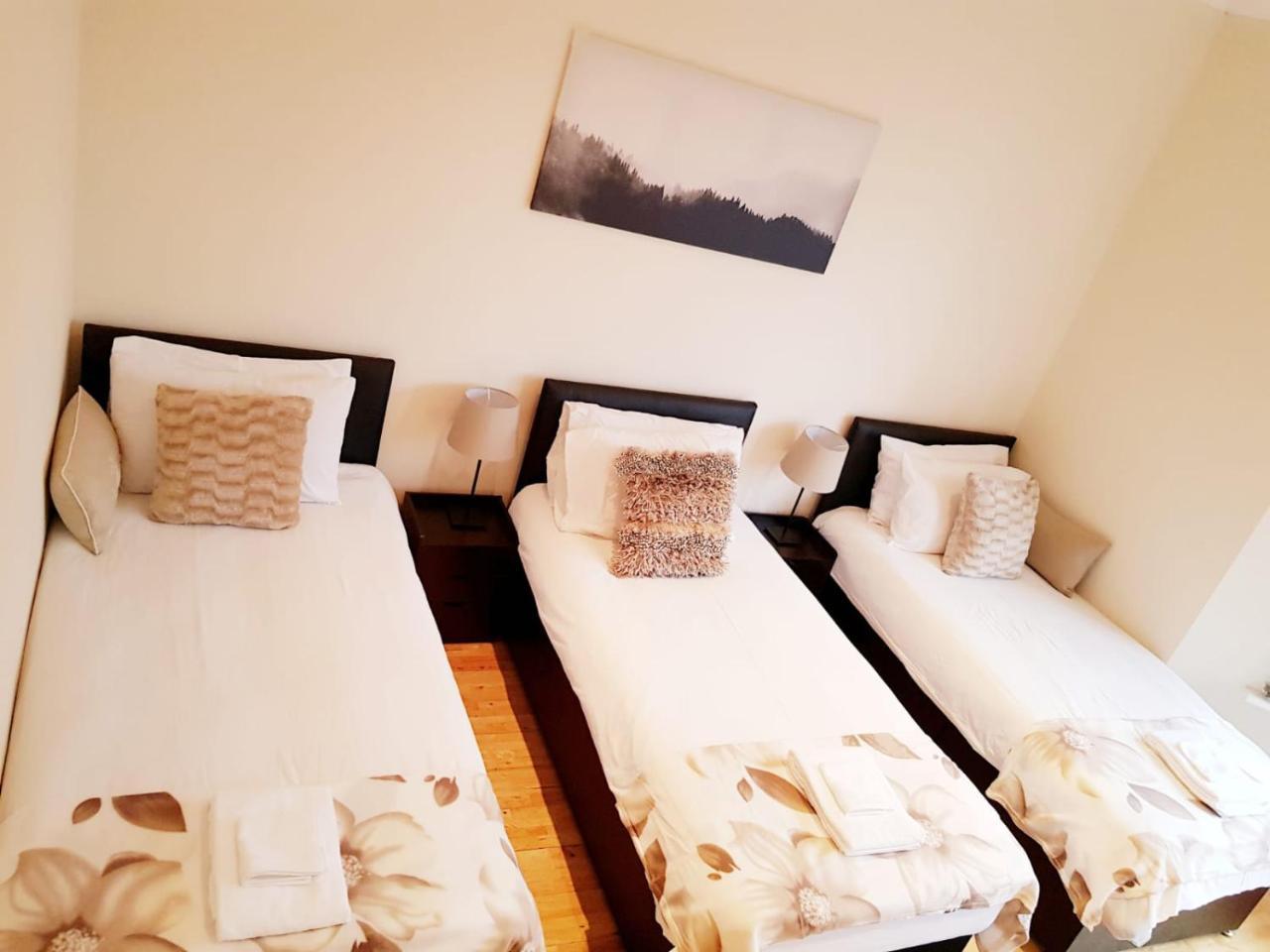 Cogie Abode Bed & Breakfast Enfield Exterior photo